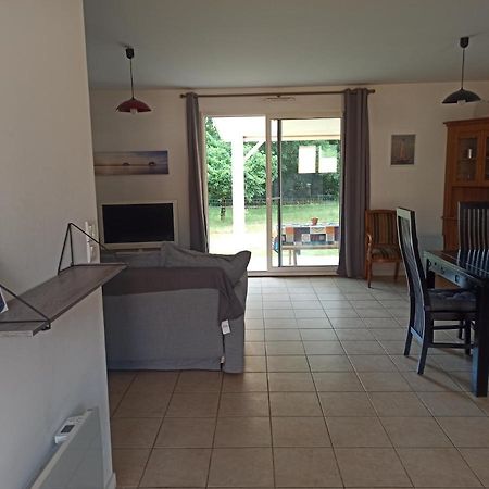 Location 4-6 Personnes Villa Grayan-et-l'Hopital Exterior photo