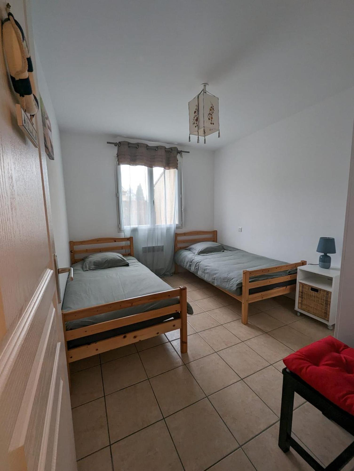 Location 4-6 Personnes Villa Grayan-et-l'Hopital Exterior photo